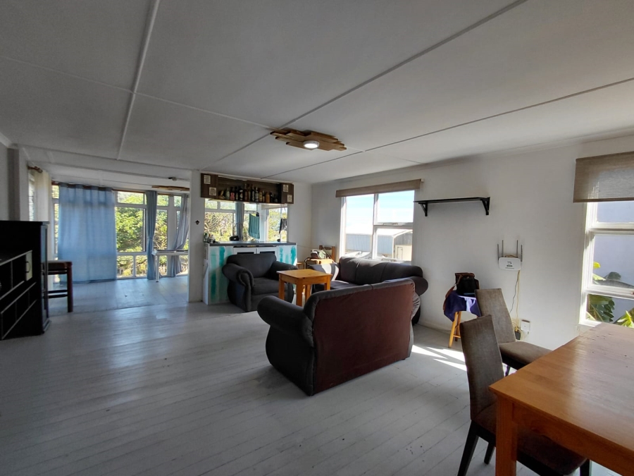 5 Bedroom Property for Sale in C Place Eastern Cape